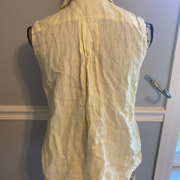 Tommy Bahama yellow sleeveless button down blouse - Picture 3 of 4